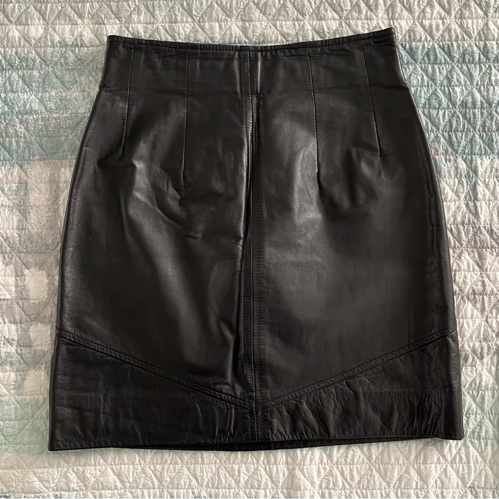 CHIA 100% Genuine Leather Black Skirt - Vintage